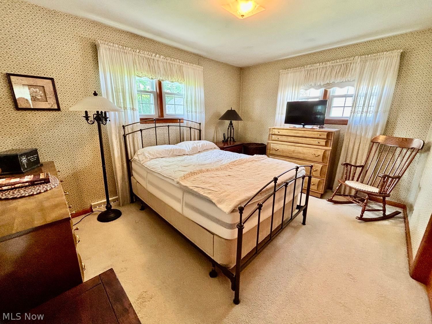 548 W Wilson Street Struthers OH 44471