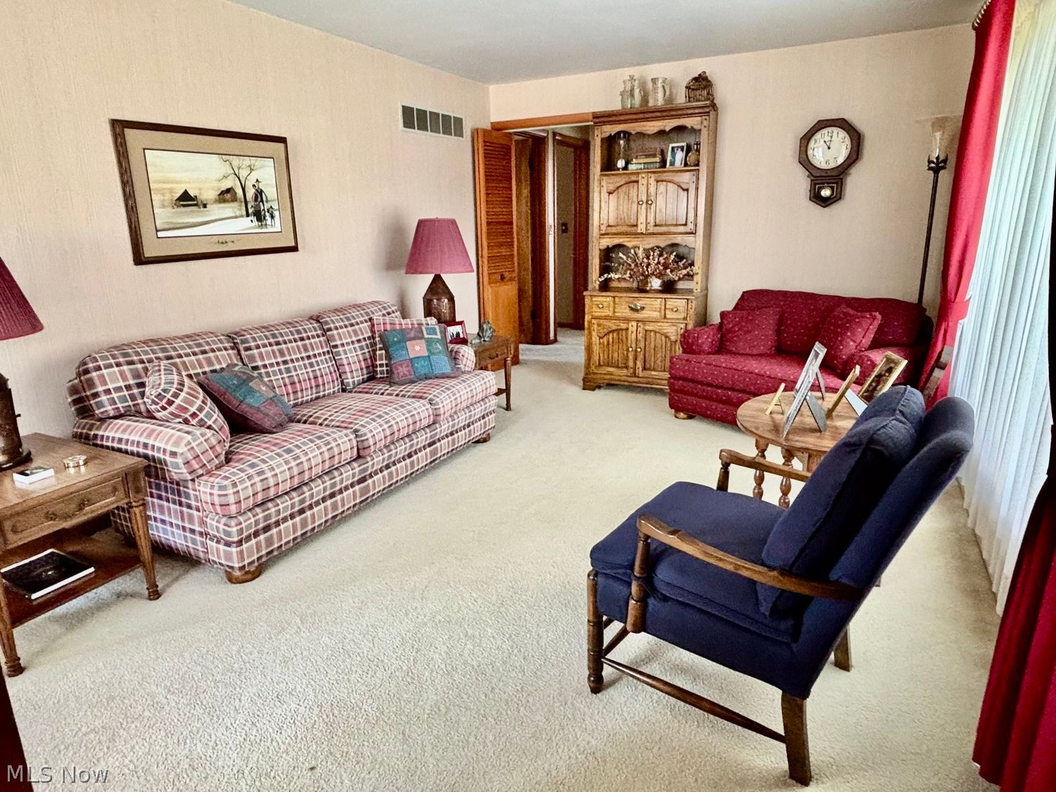 548 W Wilson Street Struthers OH 44471