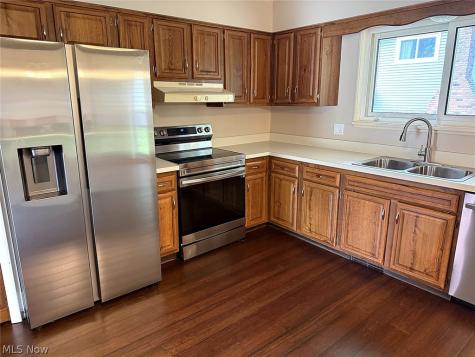 369 Fern Drive Berea OH 44017