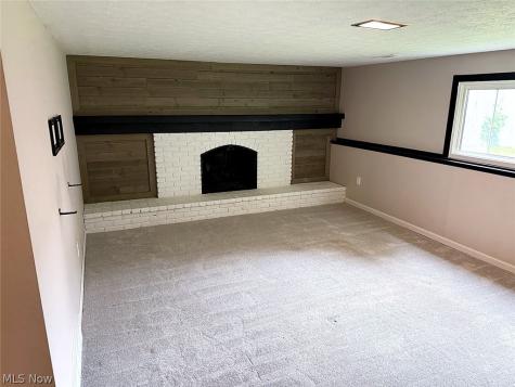 369 Fern Drive Berea OH 44017