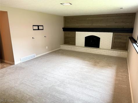 369 Fern Drive Berea OH 44017