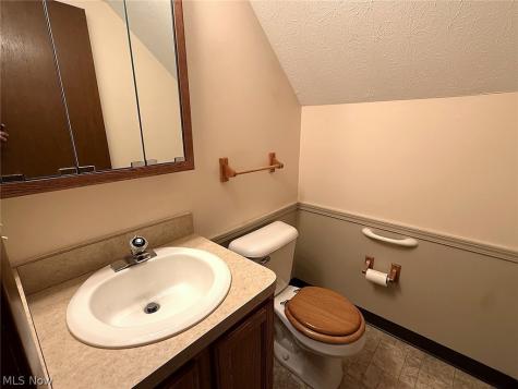 369 Fern Drive Berea OH 44017