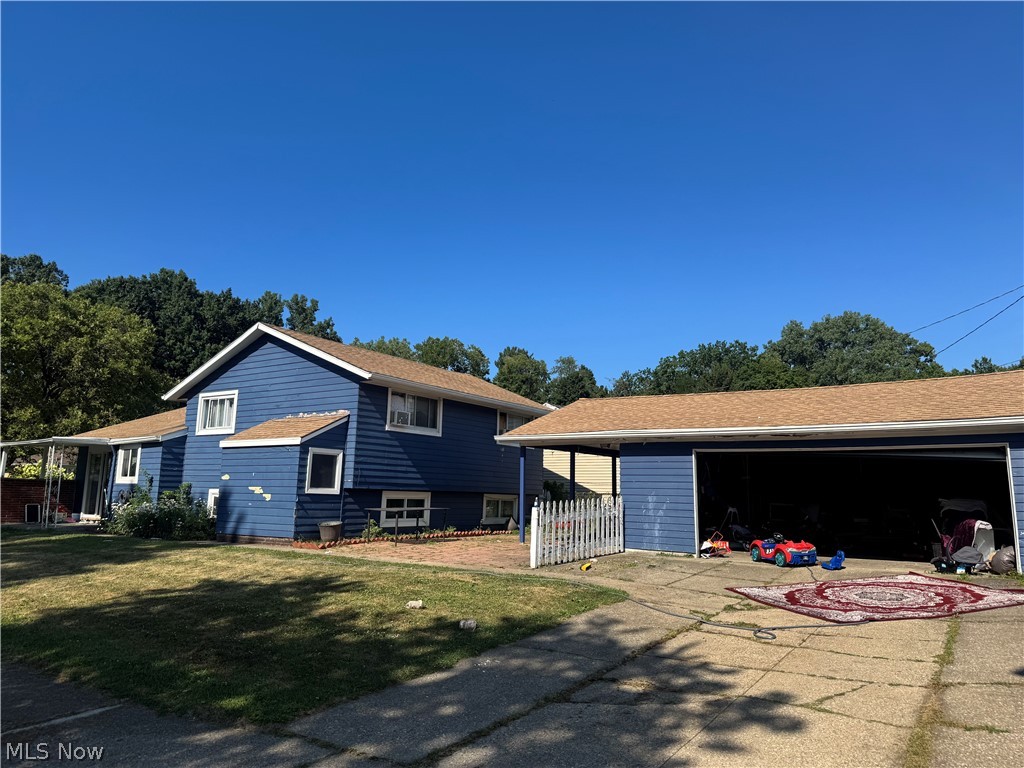 19219 Davinwood Drive Cleveland OH 44135