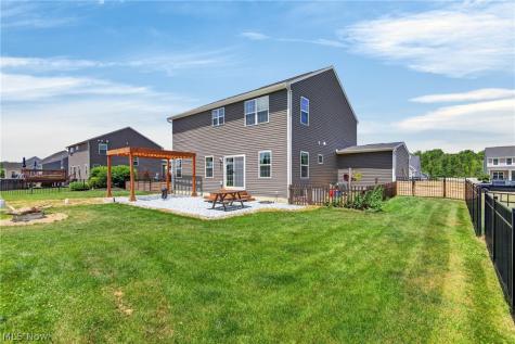 1132 Keenan Court Grafton OH 44044