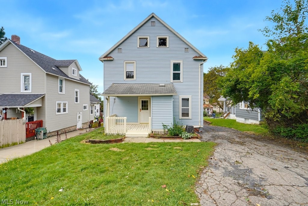 2121 10th Street SW Akron OH 44314