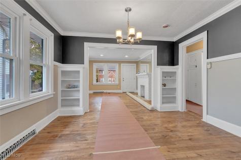 1554 E 221st Street Euclid OH 44117