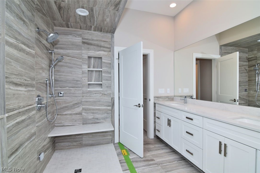 7994 Canyon Ridge Chagrin Falls OH 44023
