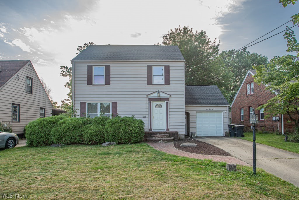 888 Trumbull Avenue SE Warren OH 44484
