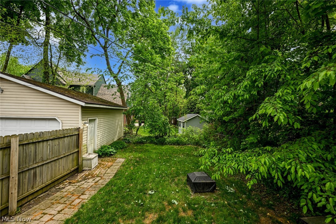 1390 Delia Avenue Akron OH 44320
