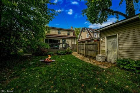 1390 Delia Avenue Akron OH 44320