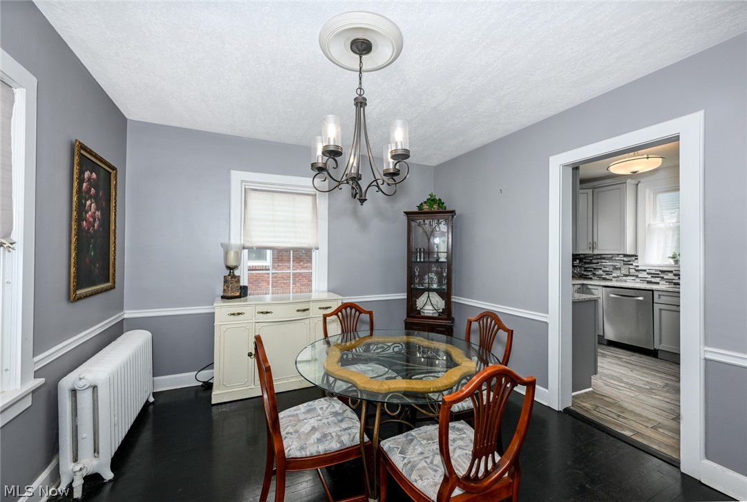 1390 Delia Avenue Akron OH 44320