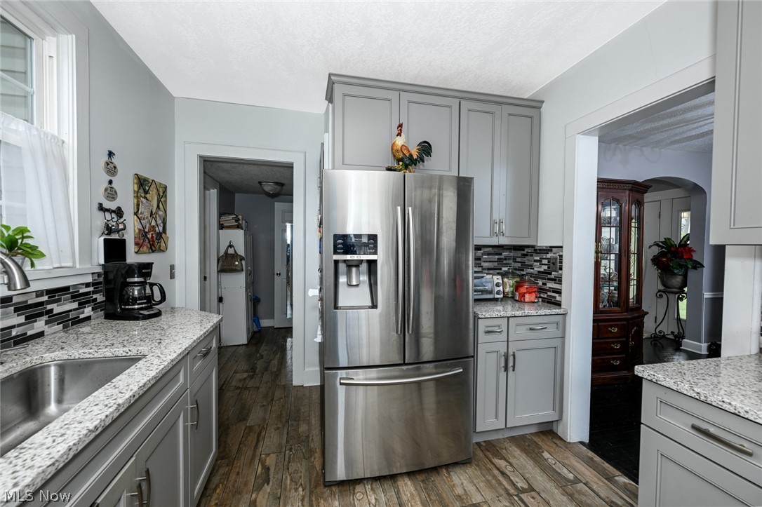1390 Delia Avenue Akron OH 44320