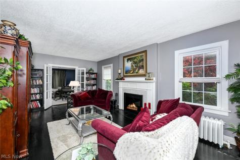 1390 Delia Avenue Akron OH 44320