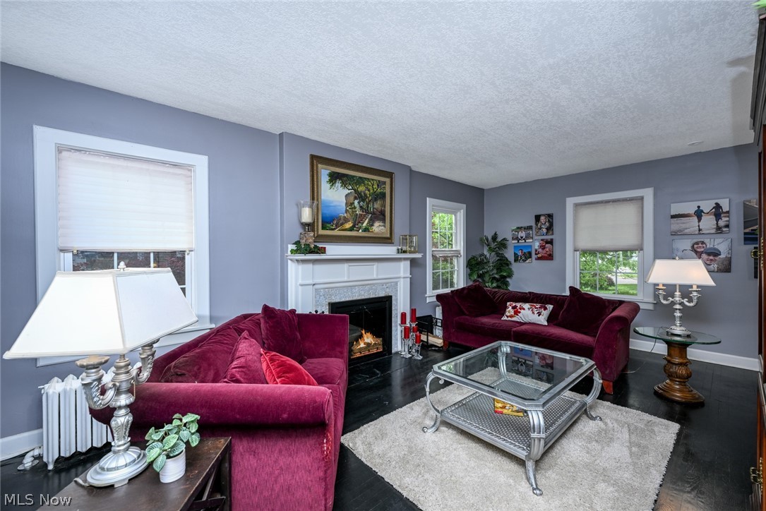 1390 Delia Avenue Akron OH 44320