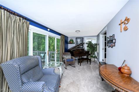 1390 Delia Avenue Akron OH 44320