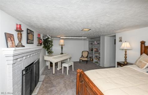 1390 Delia Avenue Akron OH 44320