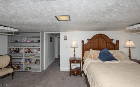 1390 Delia Avenue Akron OH 44320