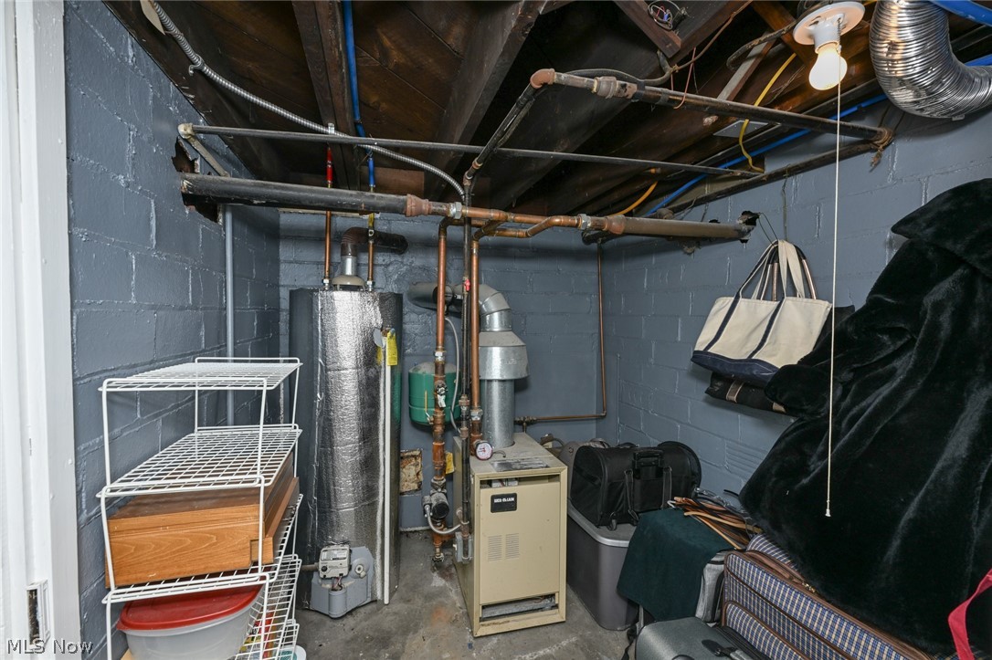 1390 Delia Avenue Akron OH 44320
