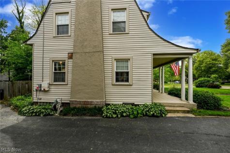 1390 Delia Avenue Akron OH 44320