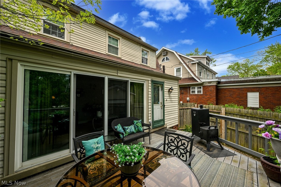 1390 Delia Avenue Akron OH 44320