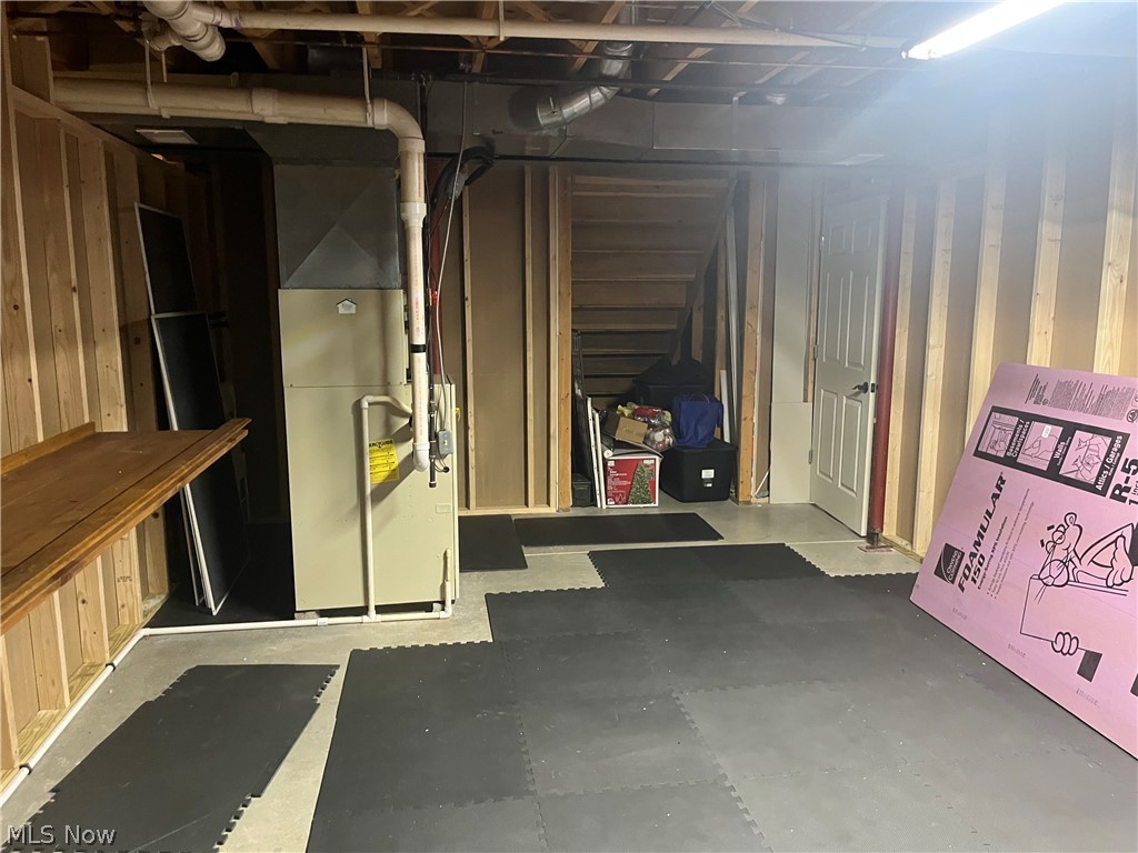 9449 Old State Road Chardon OH 44024