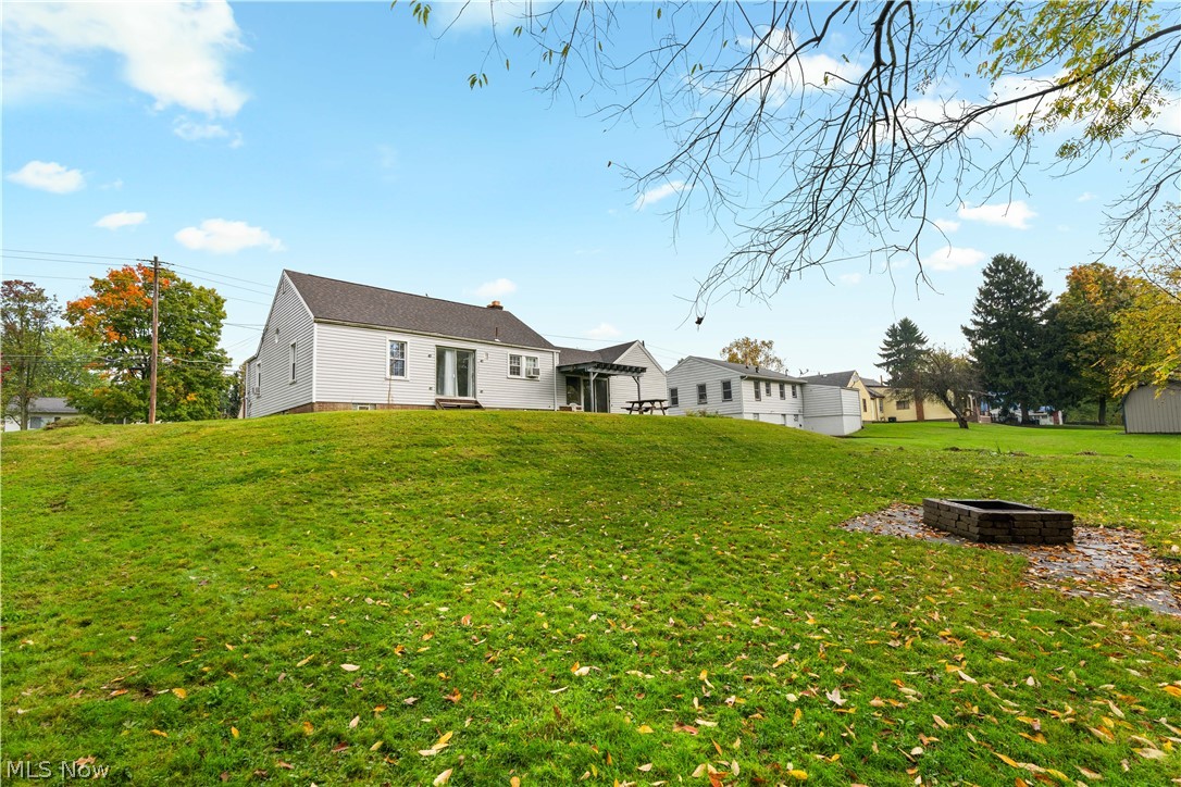 2551 Harsh Avenue SE Massillon OH 44646