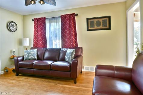 2270 Oran Drive Youngstown OH 44511