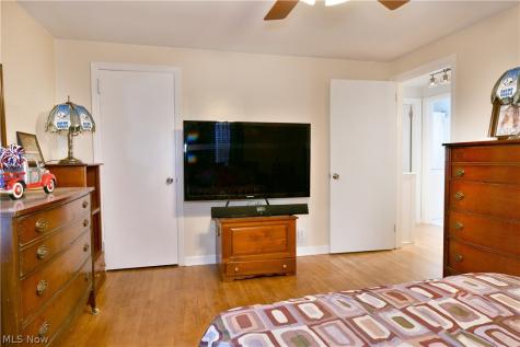 2270 Oran Drive Youngstown OH 44511