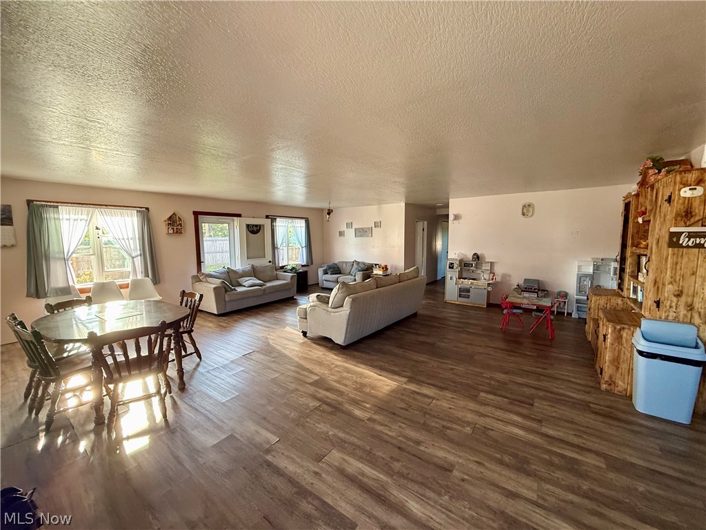 16916 State Route 644 Salineville OH 43945