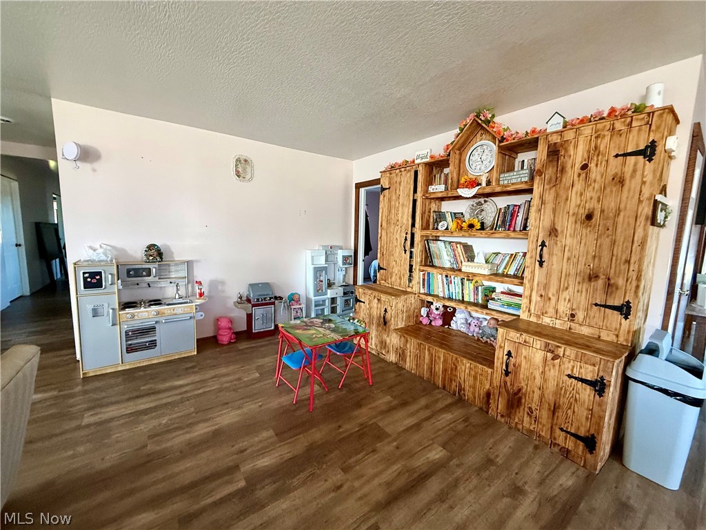 16916 State Route 644 Salineville OH 43945