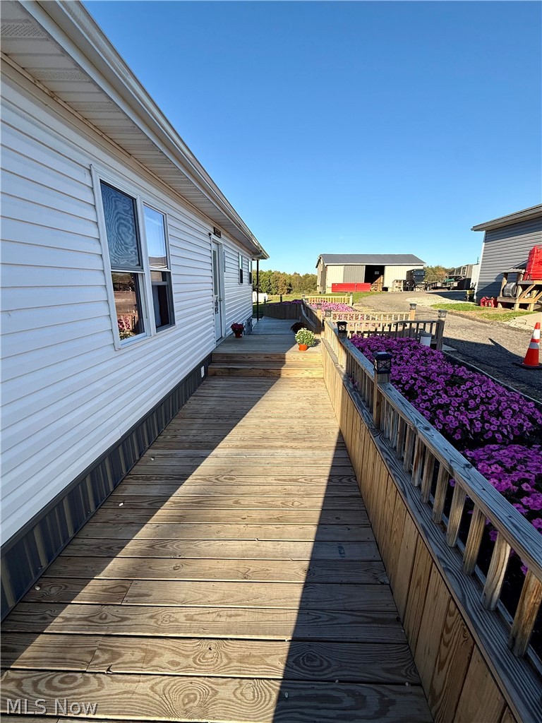 16916 State Route 644 Salineville OH 43945