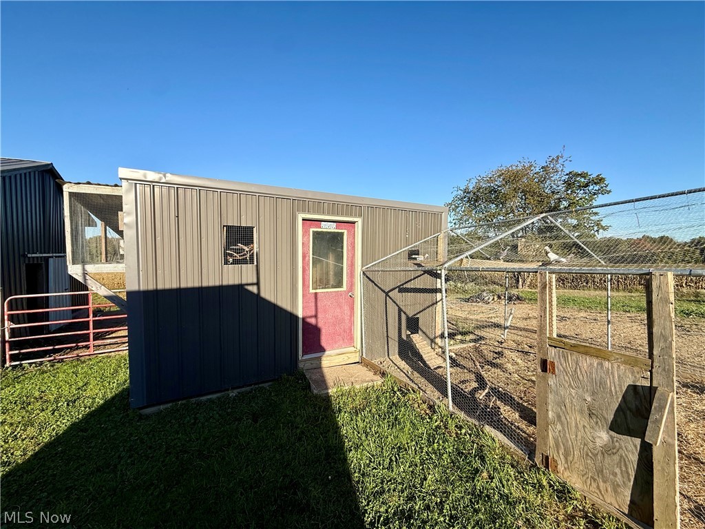 16916 State Route 644 Salineville OH 43945