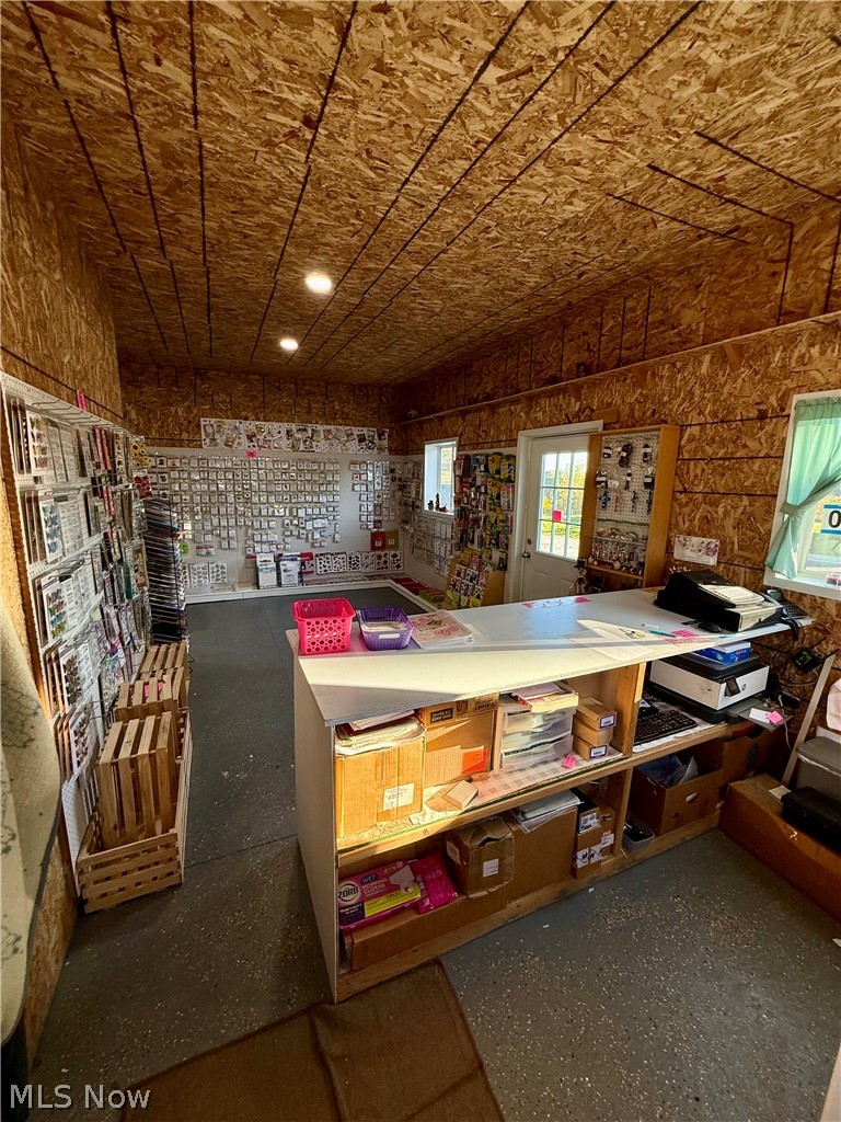 16916 State Route 644 Salineville OH 43945