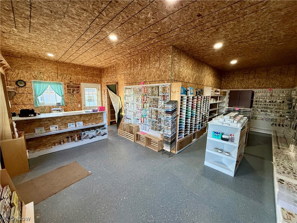 16916 State Route 644 Salineville OH 43945