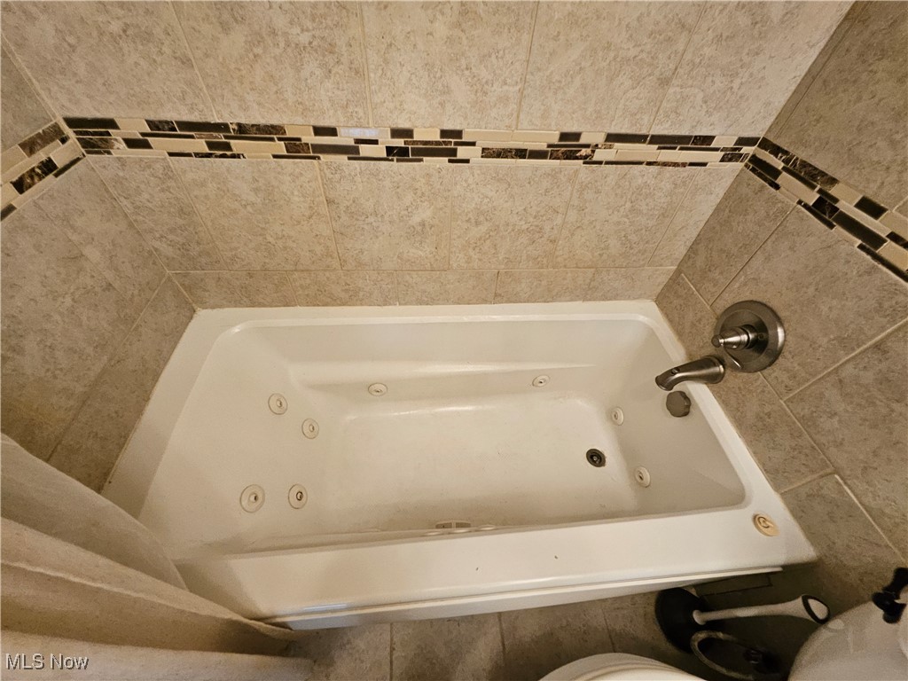 2070 Thurmont Road Akron OH 44313