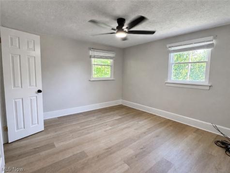 1352 Diagonal Road Akron OH 44320