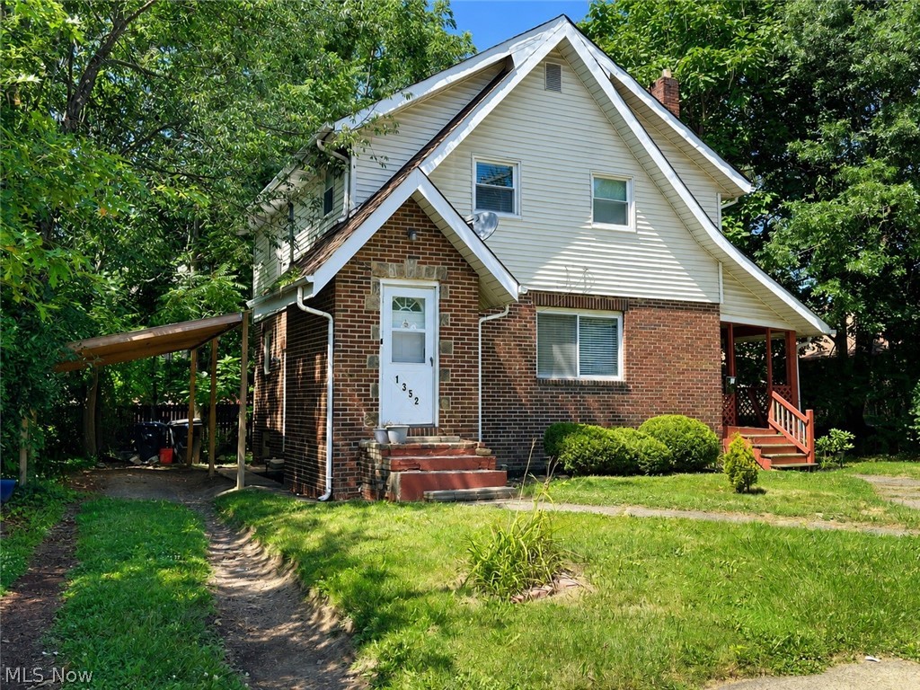1352 Diagonal Road Akron OH 44320