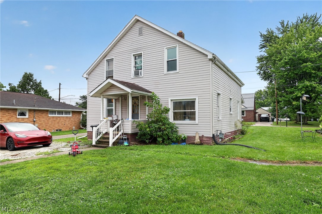 620 Lincoln Avenue NW Carrollton OH 44615