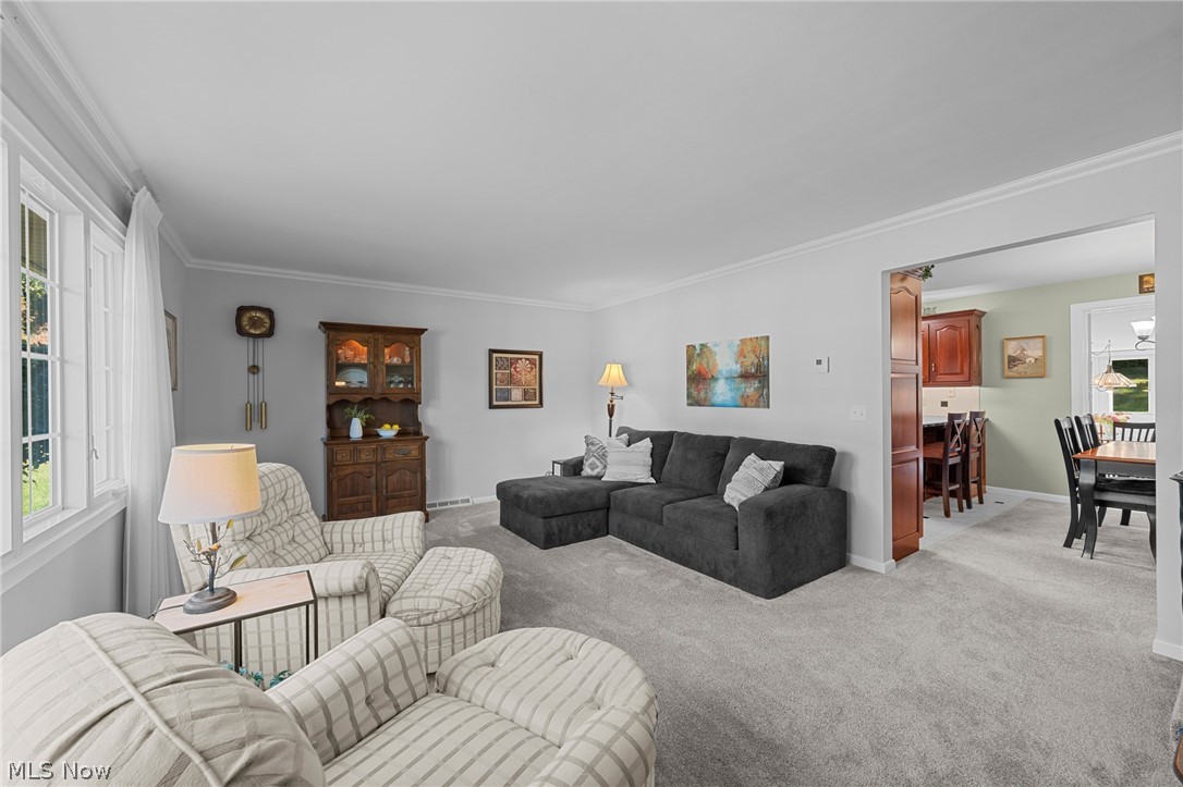 802 Deerfield Lane NE Massillon OH 44646