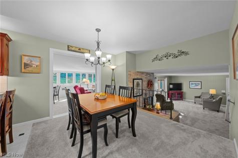 802 Deerfield Lane NE Massillon OH 44646