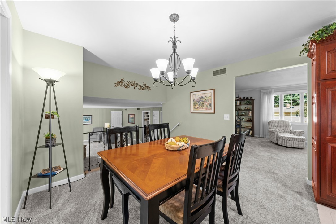 802 Deerfield Lane NE Massillon OH 44646