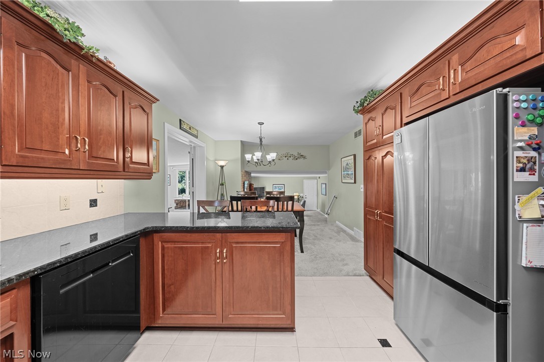 802 Deerfield Lane NE Massillon OH 44646