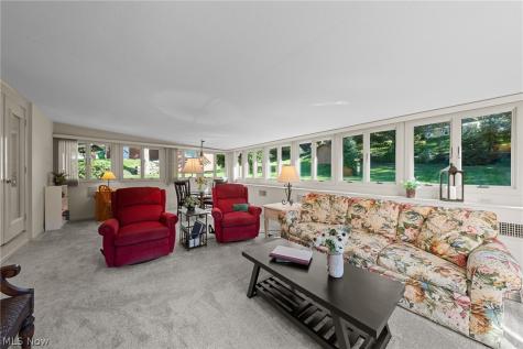 802 Deerfield Lane NE Massillon OH 44646