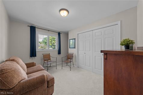 802 Deerfield Lane NE Massillon OH 44646