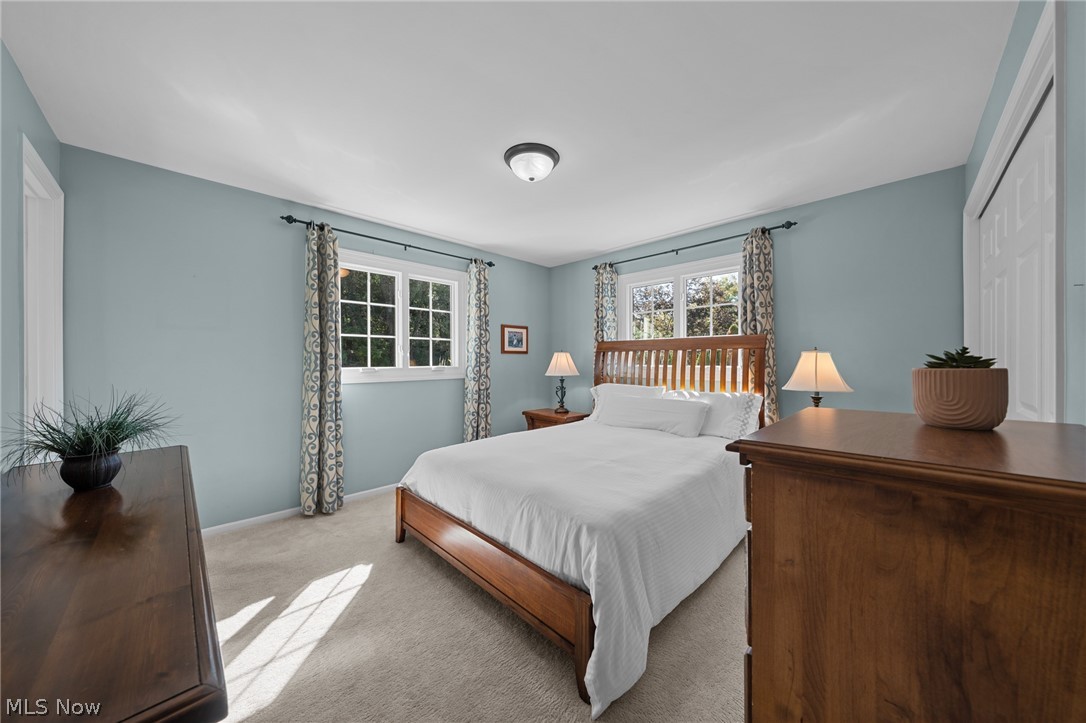 802 Deerfield Lane NE Massillon OH 44646