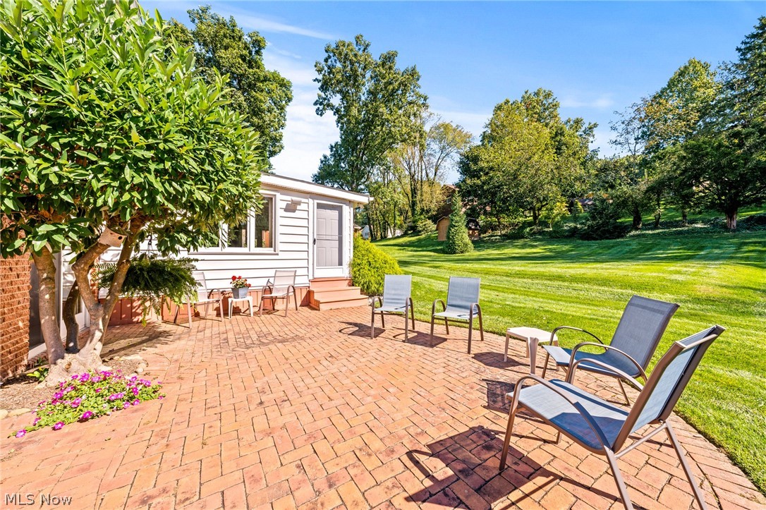 802 Deerfield Lane NE Massillon OH 44646