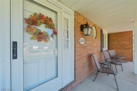802 Deerfield Lane NE Massillon OH 44646
