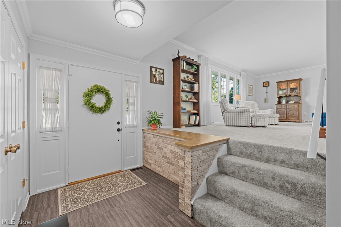 802 Deerfield Lane NE Massillon OH 44646