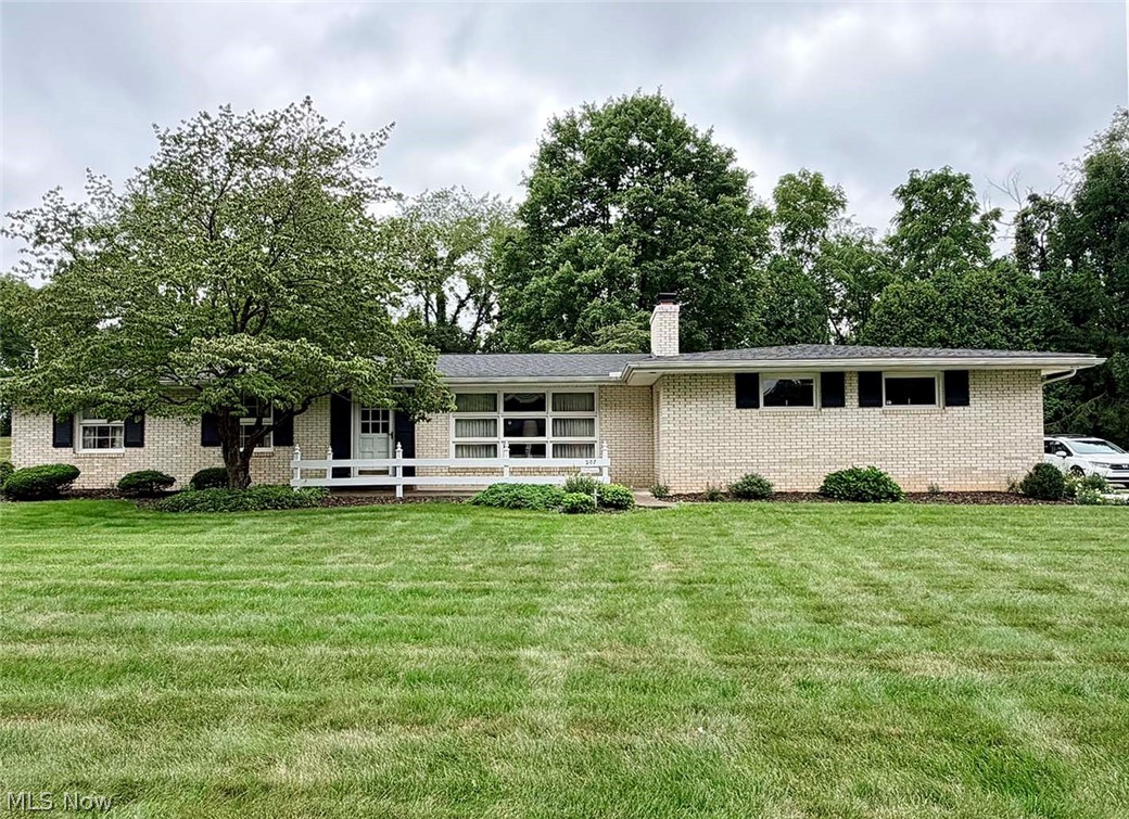 207 Terry Avenue NE Massillon OH 44646