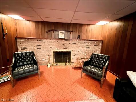 207 Terry Avenue NE Massillon OH 44646